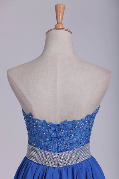 A-line sweet chiffon dress adorned with beads and stickers