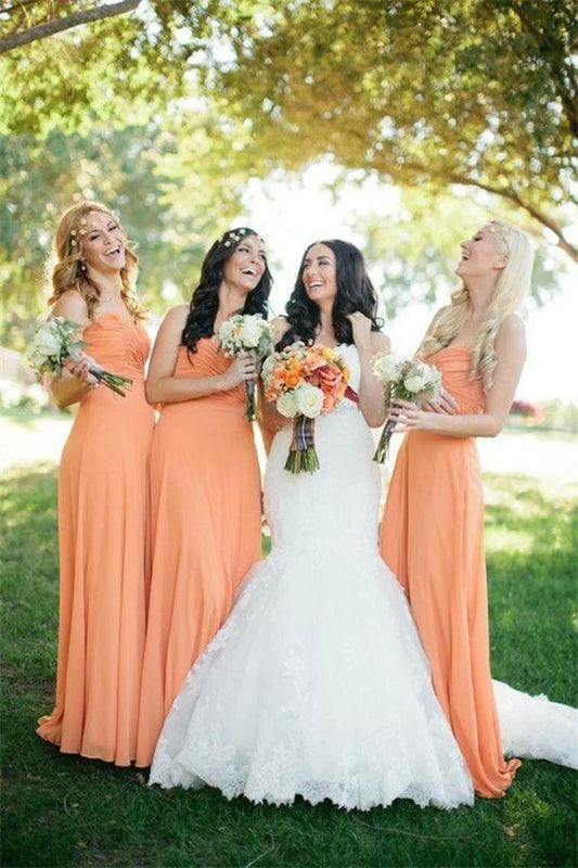 Elegant lace strapless collar bridesmaid dress with mermaid tail swaying