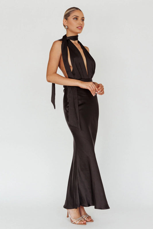 Absolutely stunning deep V-neck backless low back strap with adjustable side zipper bridesmaid dress