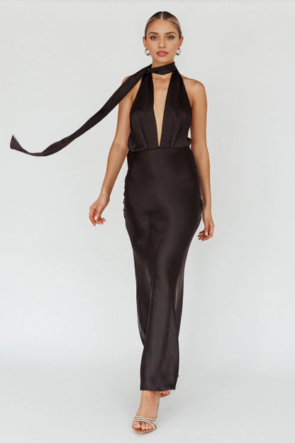 Absolutely stunning deep V-neck backless low back strap with adjustable side zipper bridesmaid dress