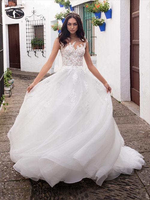 Elegant ball dress sleeveless sheer backless beach floral wedding dress