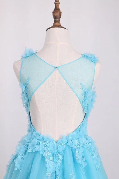 Tulle elegant beautiful hand-crafted applique skirt hemline couture gown