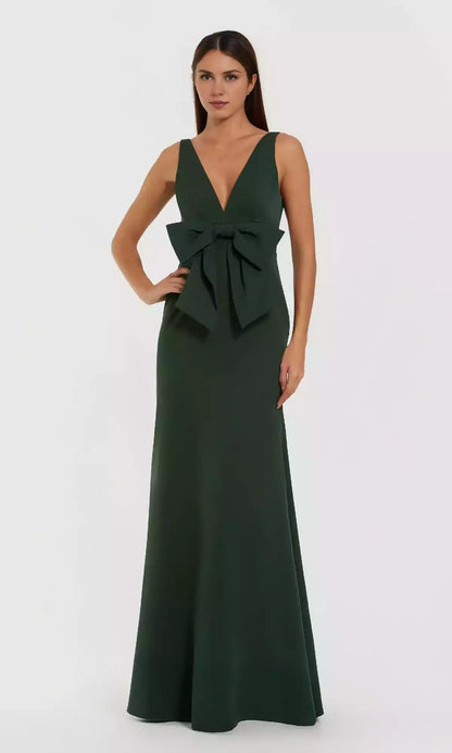 Beautiful and charming sleeveless V-neck bow A-line exquisite details complement each other, adding a touch of charm and allure to Prom Dresses