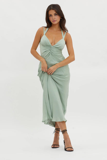 Beautiful fully lined tight corset with adjustable shoulder straps and zippered back bridesmaid dress