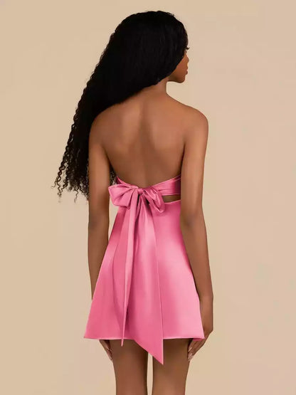 Charming A-line silhouette with off shoulder collar, short sleeveless keyhole strap, back Homecoming Dresses