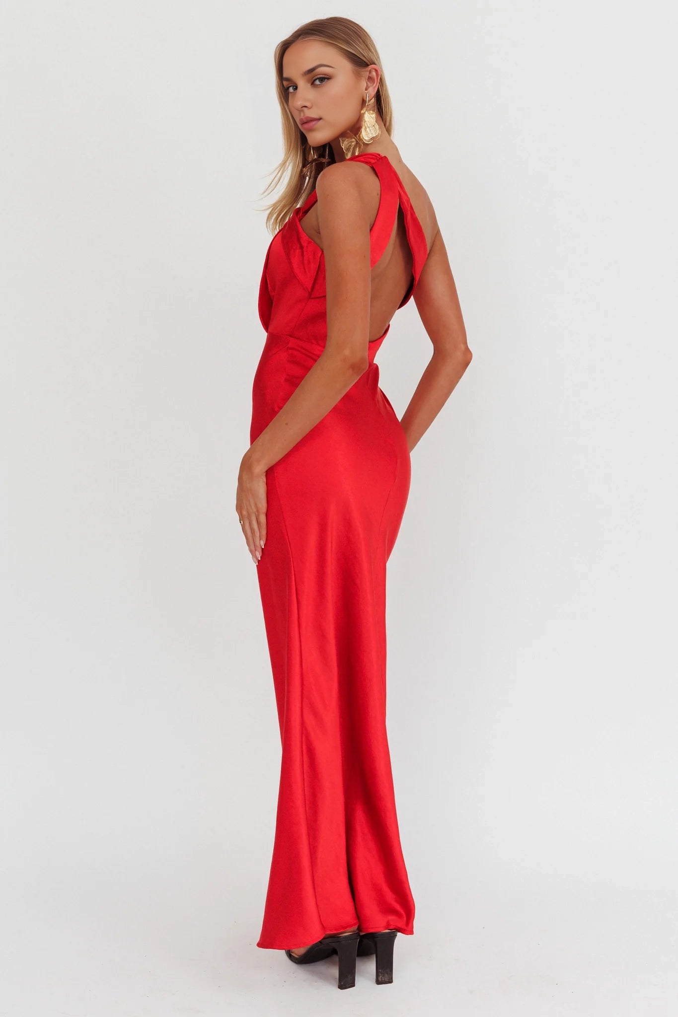 Charming satin long shoulder strap with invisible back zipper bridesmaid dress