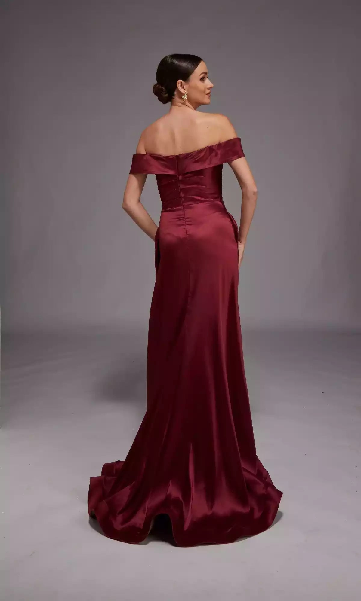 Classic and elegant wrap around skirt with a slightly flared off shoulder long Prom Dresses below the hips