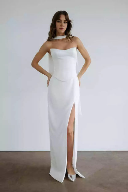 Classic and timeless tight corset with straight hemline and slit, adding charm to Evening Dresses