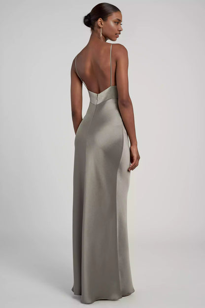 Classic suspender satin V-neck slim shoulder strap, low round neck, diagonal cut skirt, back middle zipper Bridesmaid Dresses