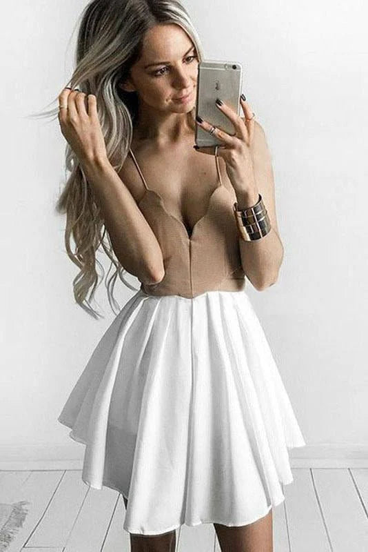 Cute and sweet A-line thin shoulder strap V-neck pleated back to school dress
