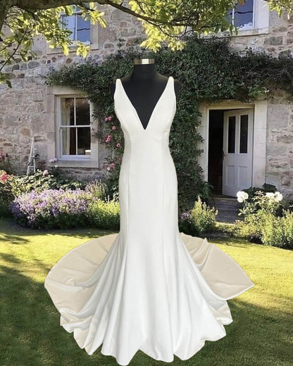 Mermaid Plunge Neck Wedding Dress