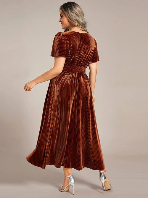 Plus size elegant slim fit A-line V-neck short sleeved pleated velvet autumn wedding dress