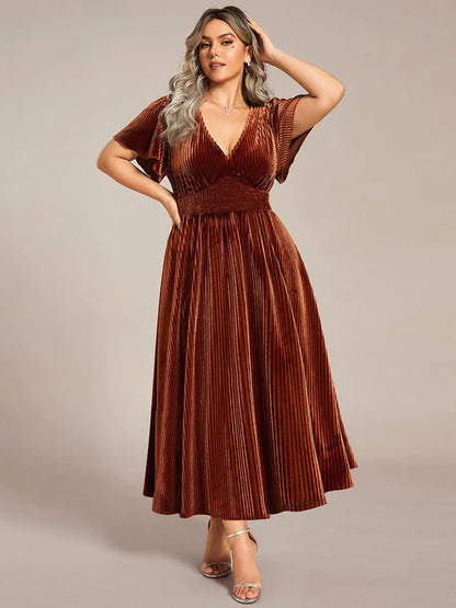 Plus size elegant slim fit A-line V-neck short sleeved pleated velvet autumn wedding dress