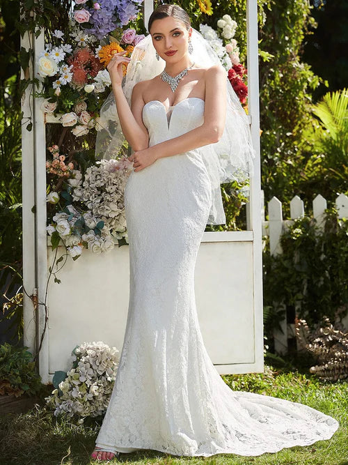 Elegant and sexy strapless lace slim fitting trumpet shaped casual wedding dress