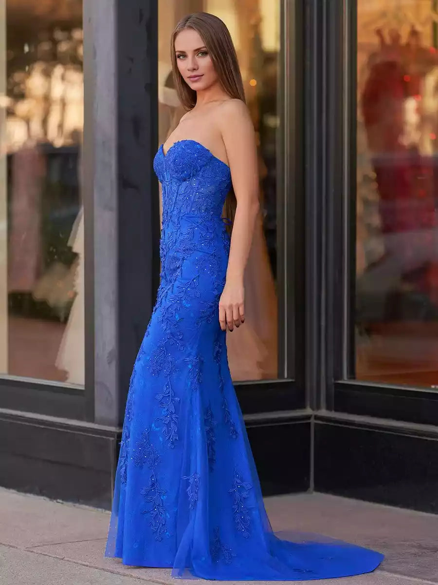 Elegant dancing mermaid lace chiffon strapless corset with appliqu é straps on the back Prom Dresses
