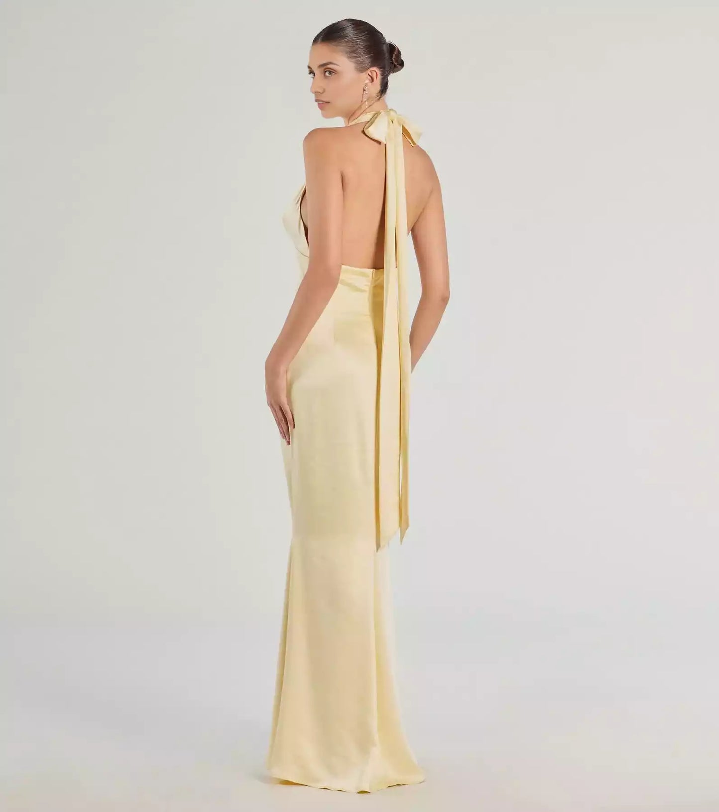 Elegant high-quality satin woven sleeveless backless deep V-pillar silhouette and floor skirt Prom Dresses