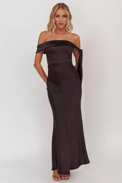 Elegant knot decoration with lining, shoulder exposed, zipper on the side Bridesmaid Dresses