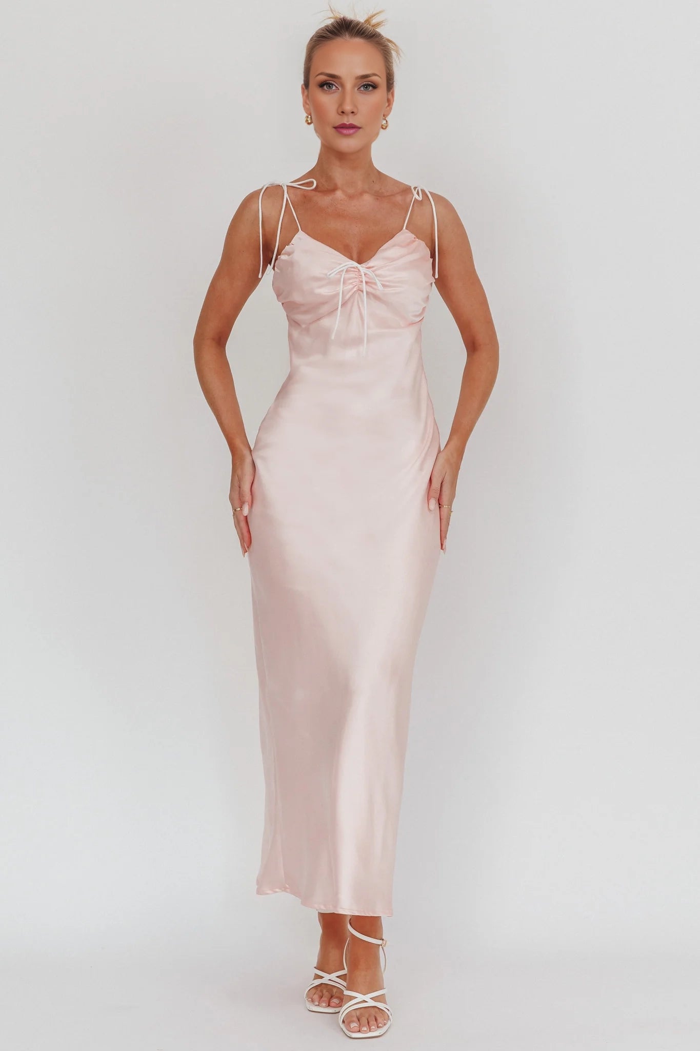 Elegant luxury satin adjustable shoulder strap exquisite lace up invisible side zipper bridesmaid dress