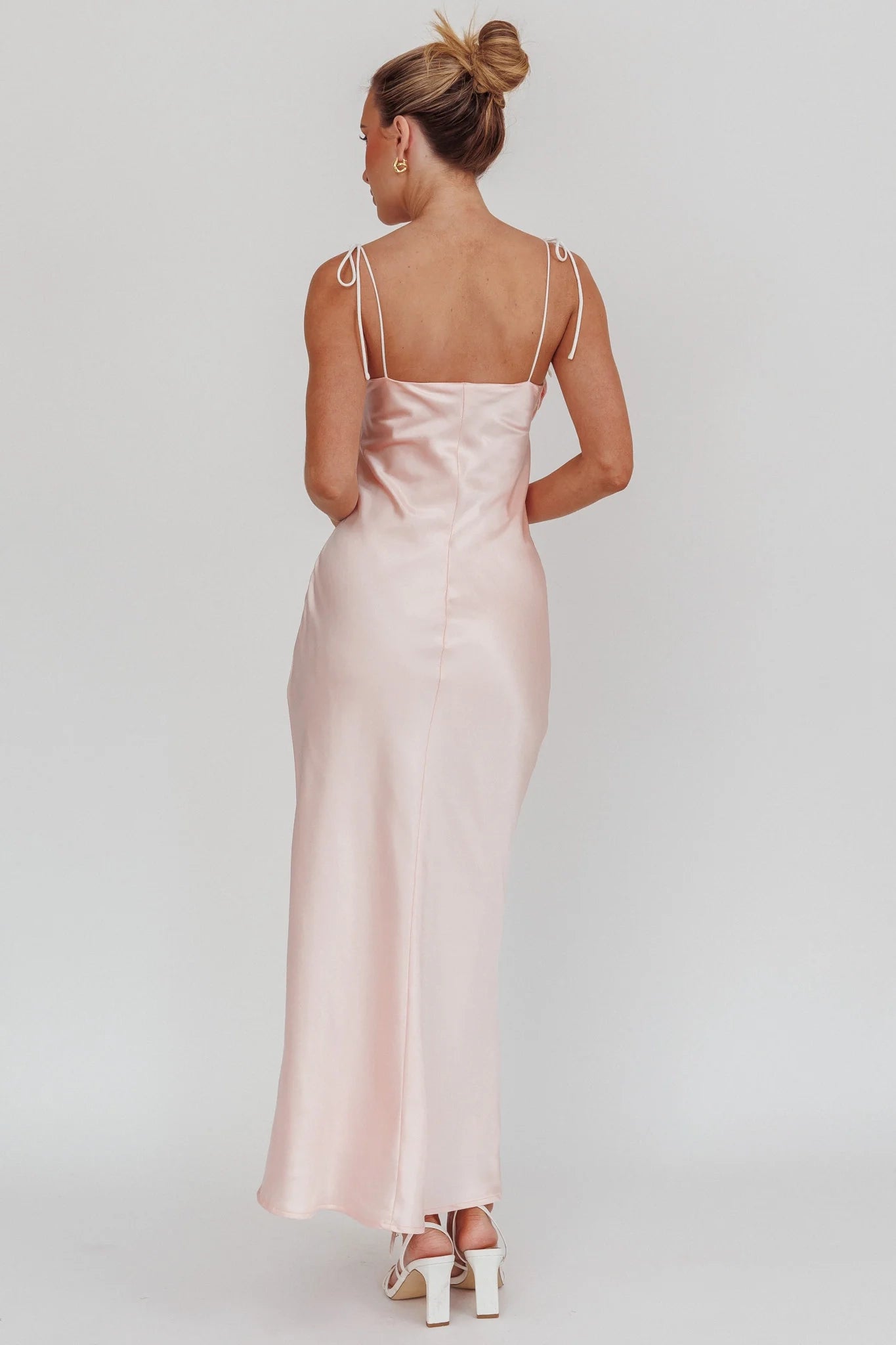 Elegant luxury satin adjustable shoulder strap exquisite lace up invisible side zipper bridesmaid dress