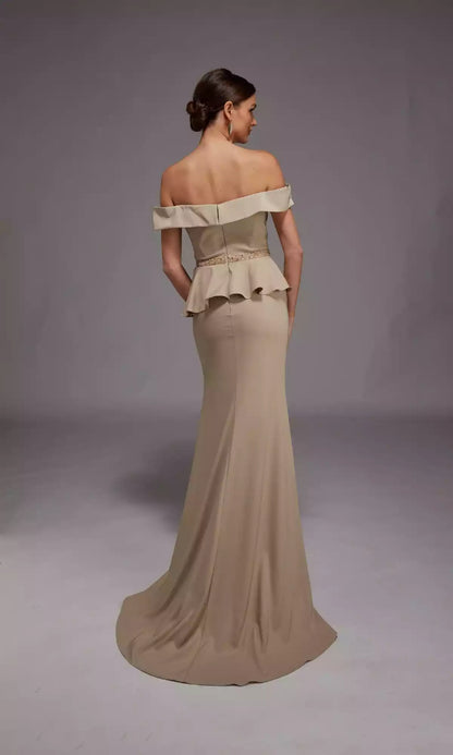 Elegant off shoulder long sweetheart neckline pleated slim fit corset with shiny beaded waistband embellished with ruffled edges and front slit Prom Dresses