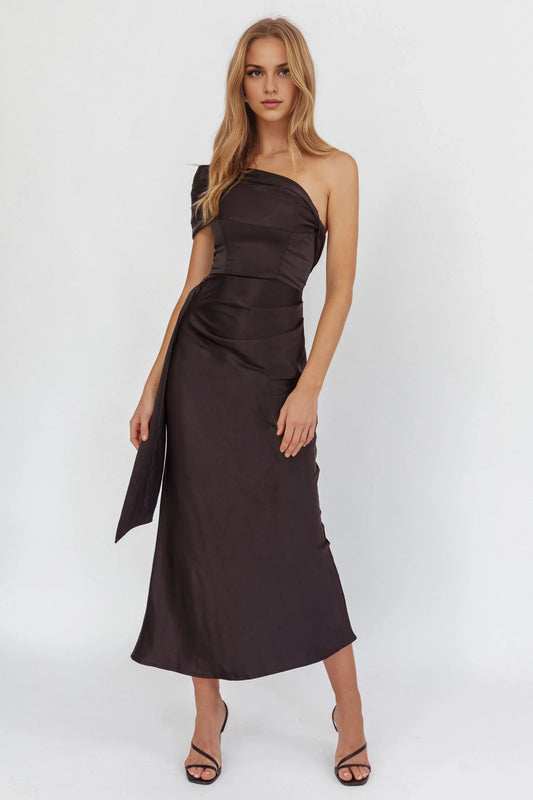 Elegant one shoulder pleated detail hanging waistband with side zipper bridesmaid dress