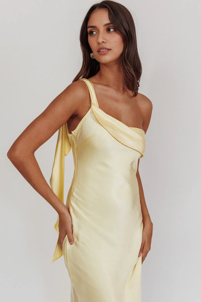 Elegant ruffled single shoulder strap satin extra long invisible side zipper bridesmaid dress