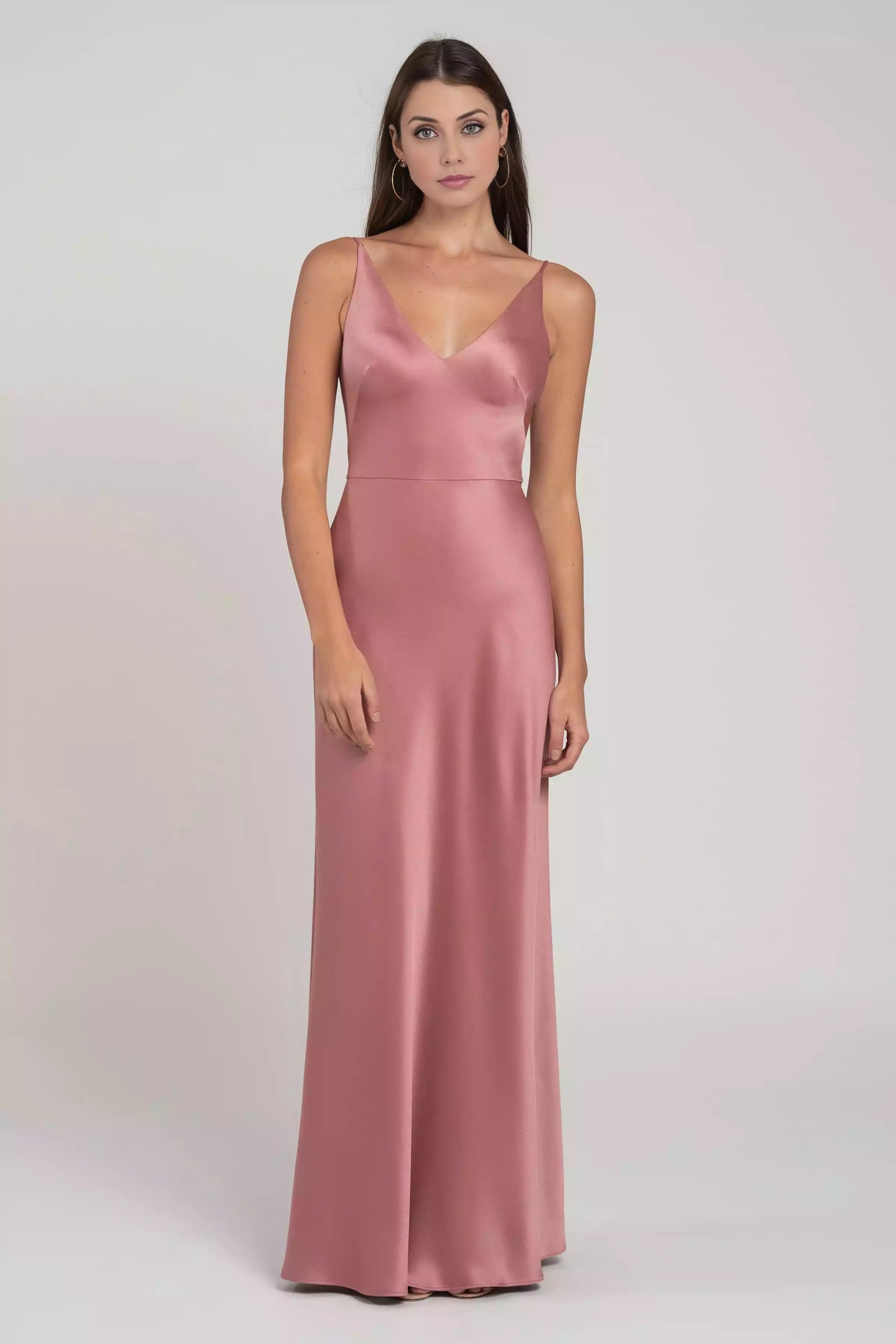 Enchanting V-neck satin silhouette with natural V-neck diagonal cut style, especially enchanting Bridesmaid Dresses
