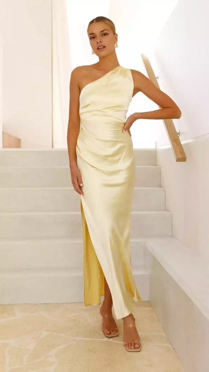 Exquisite and elegant pleated side slit single shoulder invisible back zipper Prom Dresses