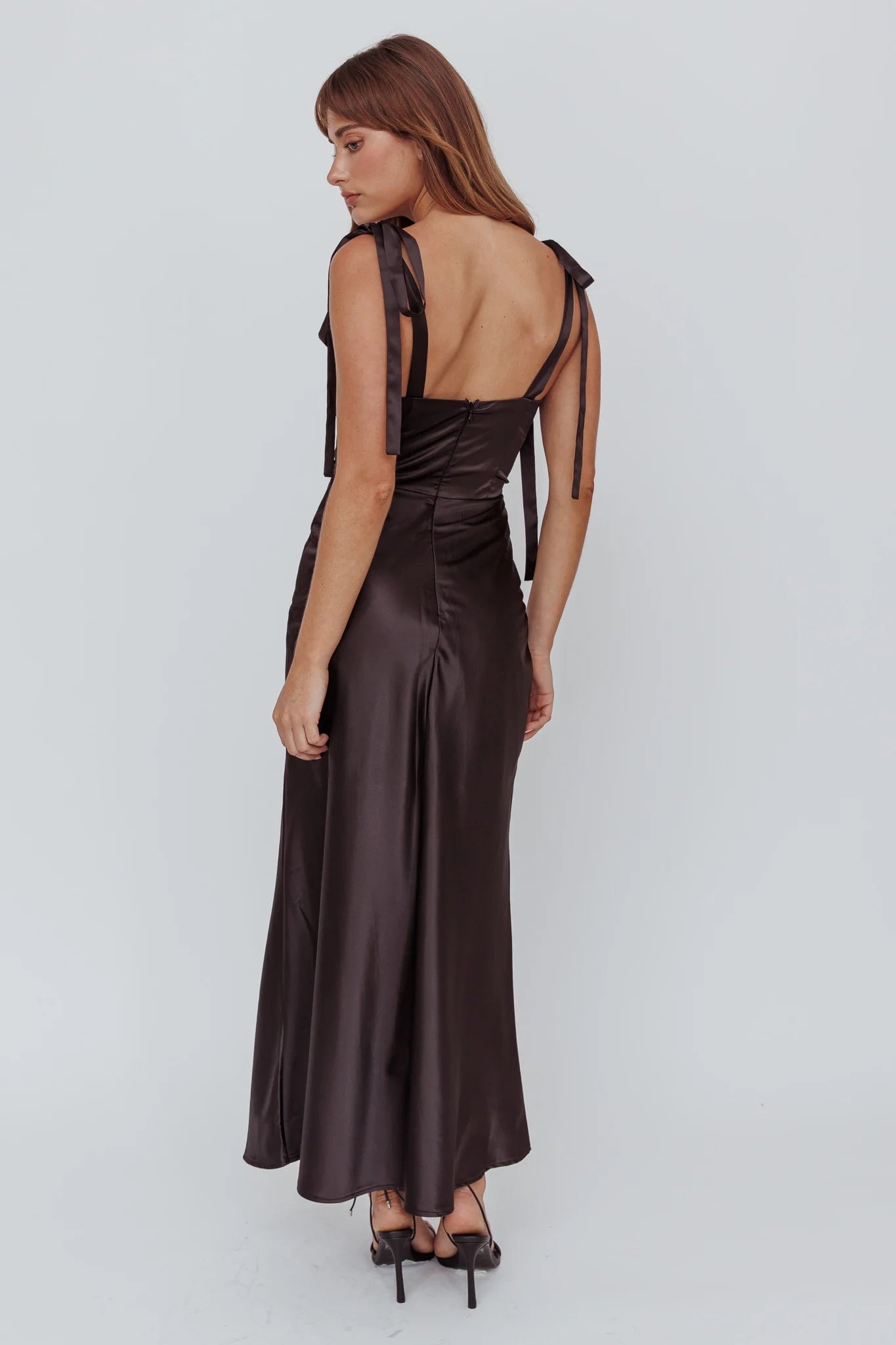 Exquisite semi lined shoulder tied bust with zippered back bridesmaid dress