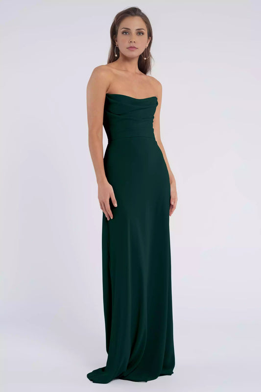 Exquisite straight neckline fitted flared skirt with natural waist seam, fully lined back and middle zipper Bridesmaid Dresses