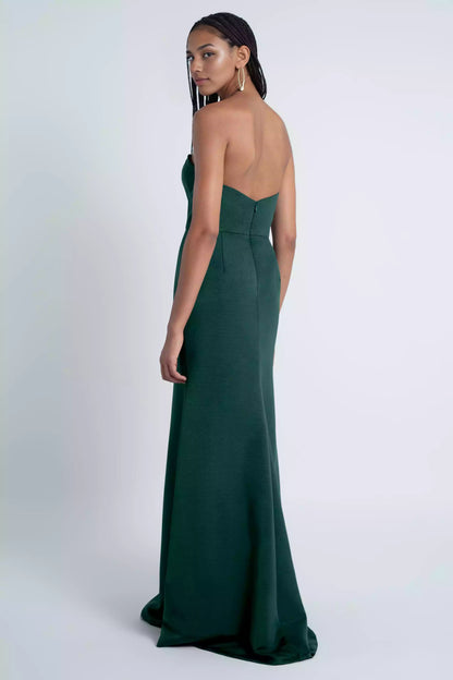 Exquisite straight neckline fitted flared skirt with natural waist seam, fully lined back and middle zipper, Evening Dresses