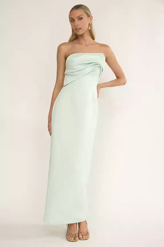 Exquisite strapless lining with pleated details and zippered back for Bridesmaid Dresses