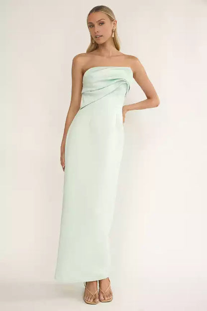 Exquisite strapless lining with pleated details and zippered back for Bridesmaid Dresses
