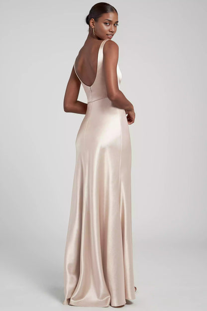 Fashionable square neckline, satin back, crepe, wide shoulder straps, diagonal cut skirt showcasing graceful curves Bridesmaid Dresses