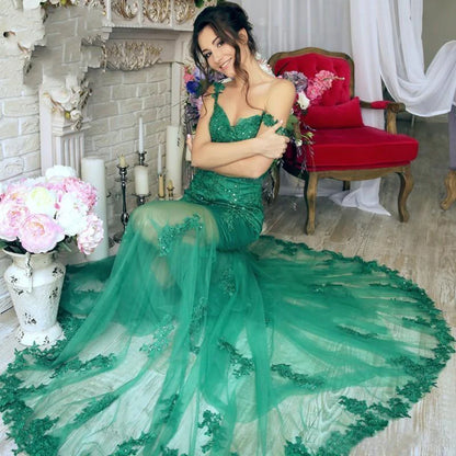 Gorgeous green Mermaid V-neck lace applique sequin beaded tulle gown