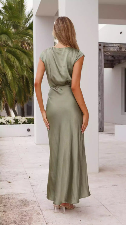 Gorgeous mini sleeves with deep V-neck and concealed side zipper for a charming look Prom Dresses