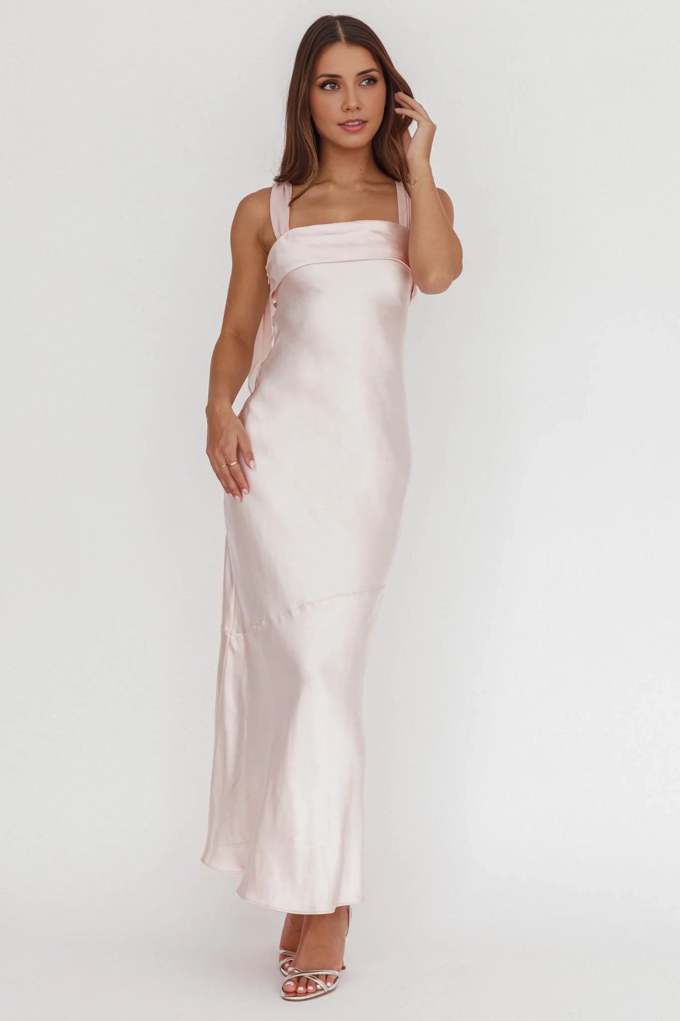 Gorgeous shoulder strap details without lining, side zipper bridesmaid dress