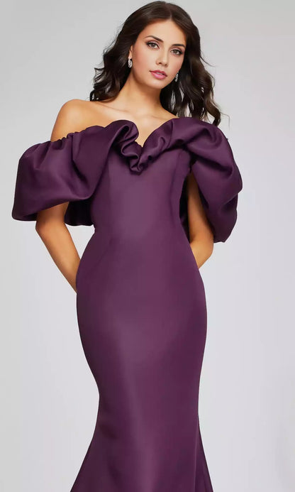 Gorgeous slim fit trumpet shaped long pendant with a full off shoulder mermaid Prom Dresses