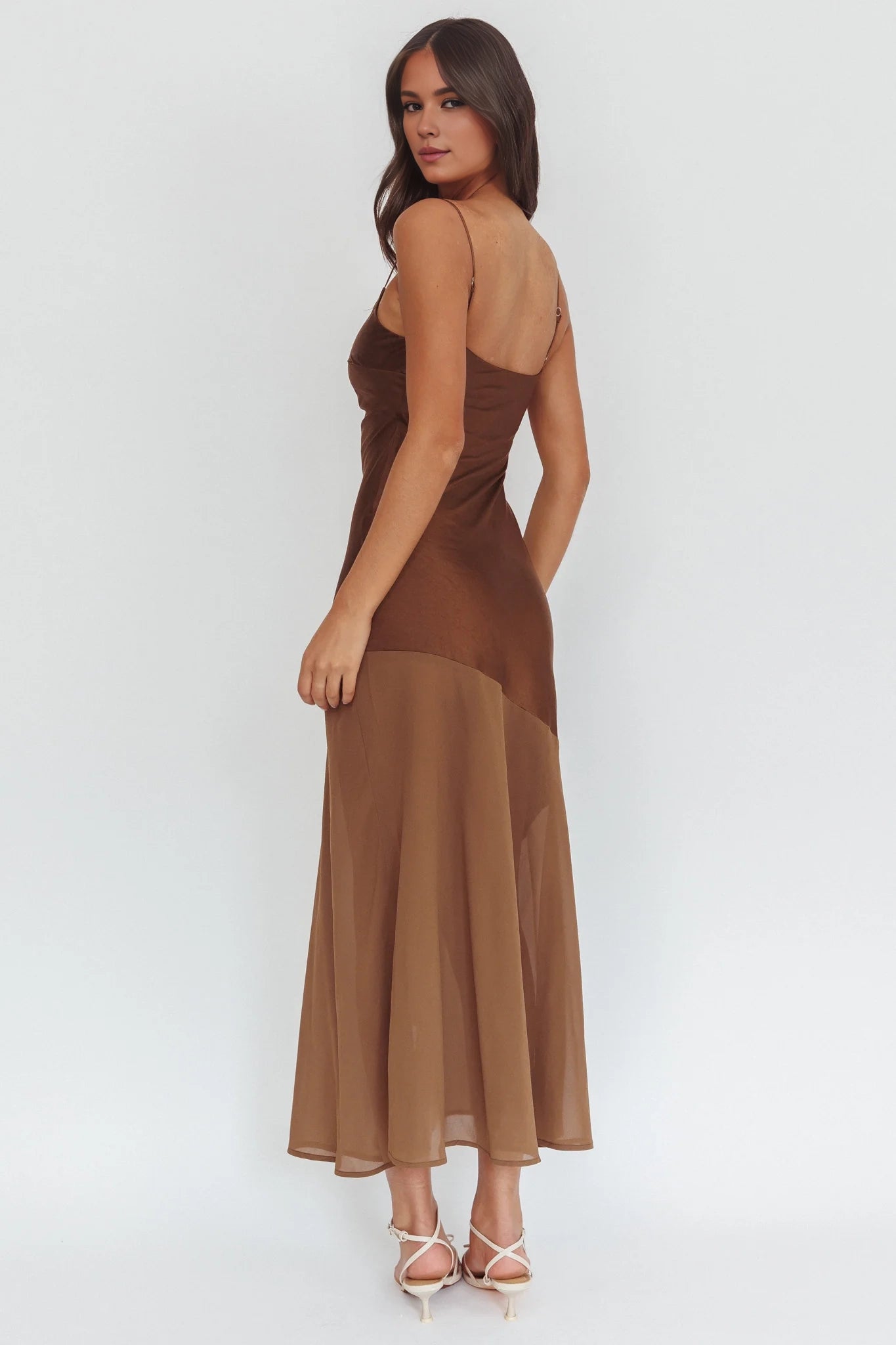Gorgeous unlined thin shoulder strap chiffon hem exudes elegant temperament bridesmaid dress