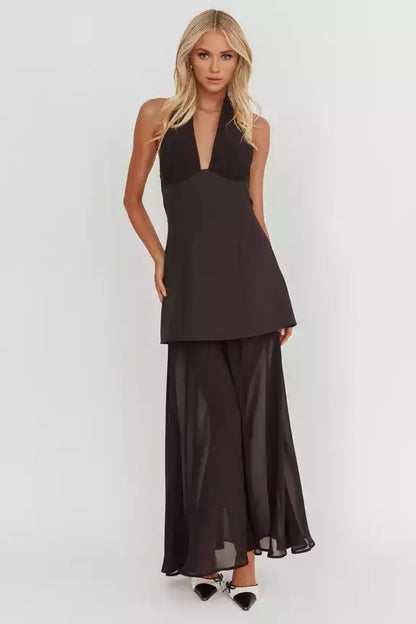 Heartwarming backless neckline lined with layered hem and zippered back Prom Dresses