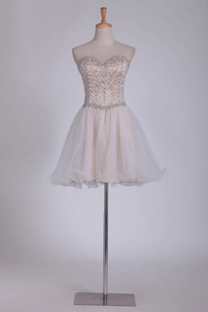 Elegant and Noble Beaded Shoulderless Prom Party Dress