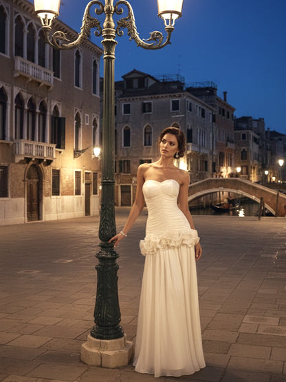 Ivory Maxi Evening Dresses with Sweetheart Strapless Bodice Ruched Waist Ruffled Flounce Hem and Mermaid Silhouette