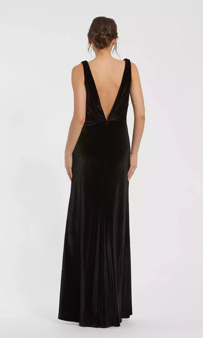 Luxurious velvet imitation wrap style waist strap, slim shoulder strap, deep V-fold, high slit adds sexy charm Prom Dresses
