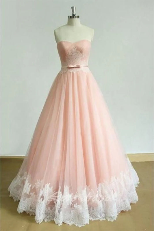 New ball dress with A-line sweetheart belt and ruffle edge after lace up