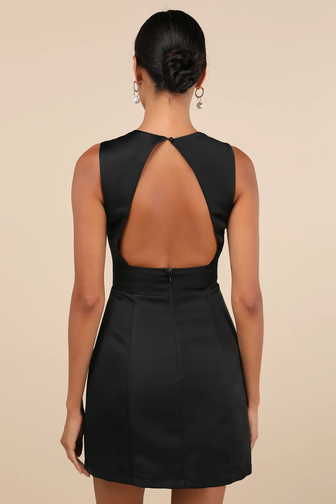 OKBBN Elegant Satin Bareback Mini Homecoming Dresses