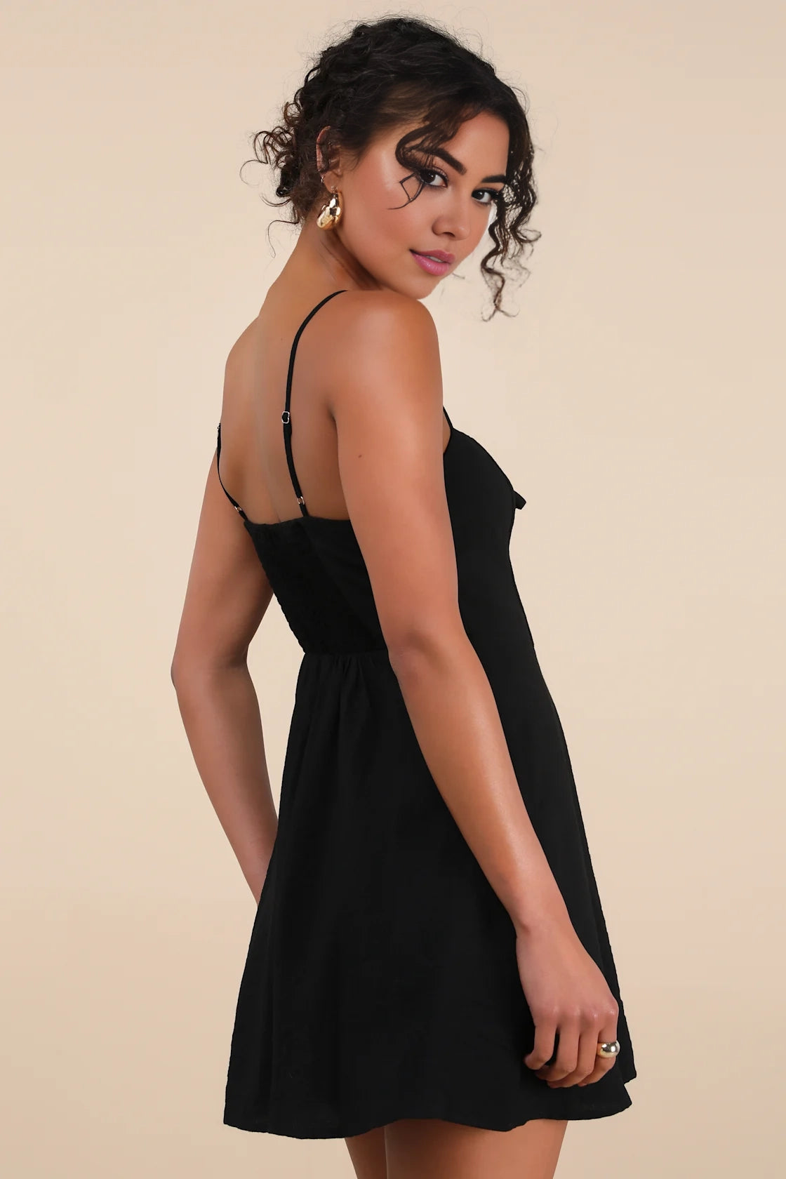 OKBBN's charming short sleeveless mini Homecoming Dresses with slim shoulder straps