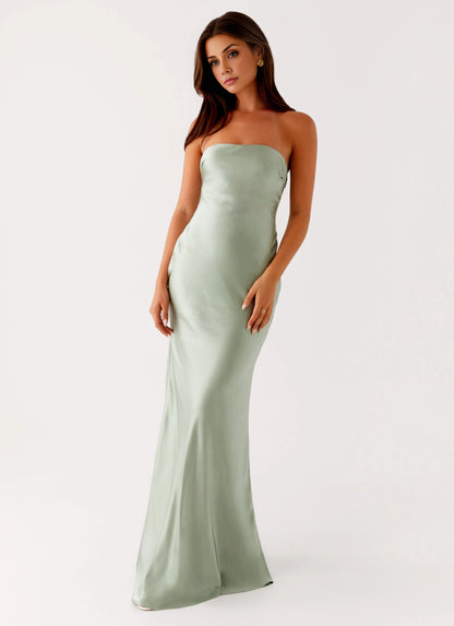OKBBN's luxurious and charming off shoulder highlights the lines of the shoulders and neck, fully lined Prom Dresses