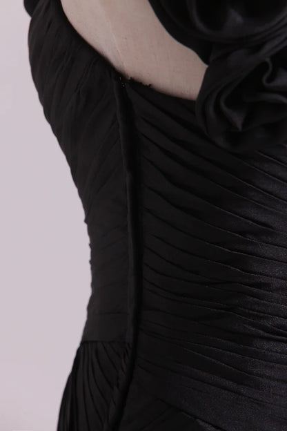 Handmade flower one shoulder chiffon pleated tight fitting short dress