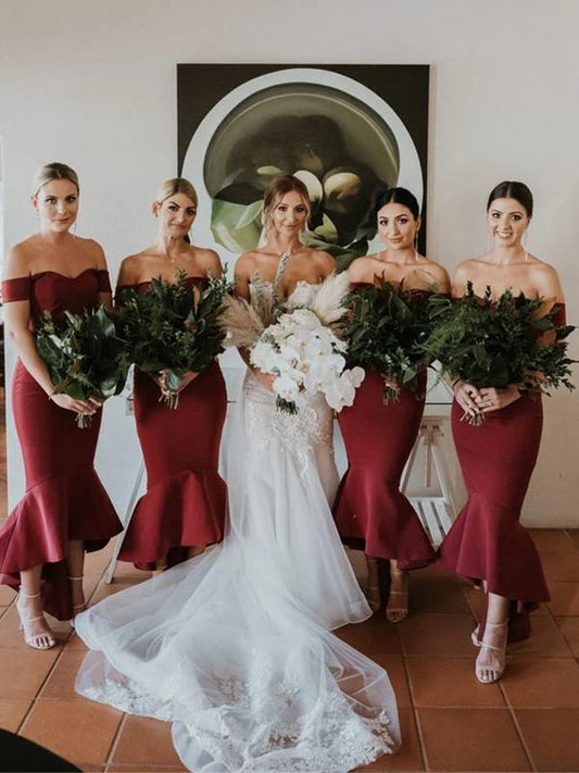 Beautiful and elegant high-end wine red long satin off shoulder wedding dress