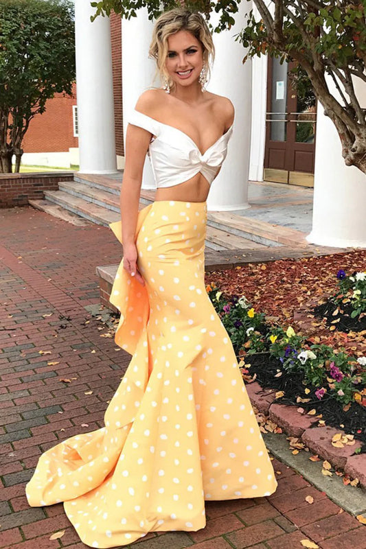 Beautiful two-piece set of yellow mermaid modern dance dress, dance dress